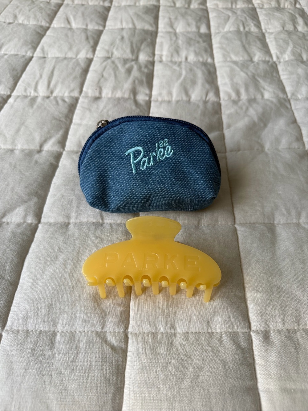 Parke Yellow Hair Claw with Blue Pouch
